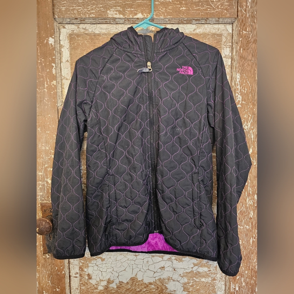 The North Face girls fleece lined quilted jacket
